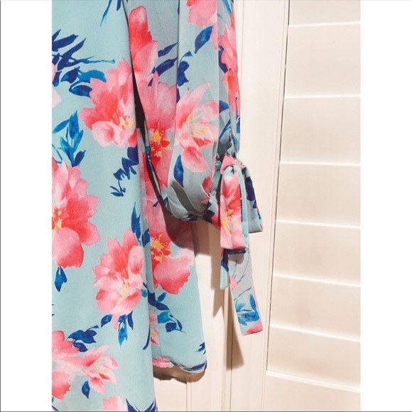 Forever 21 off the shoulders dress - Picture 4 of 4